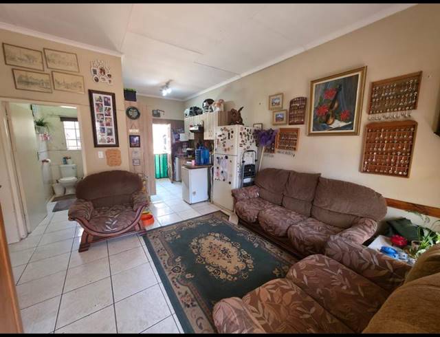 2 BEDROOM TOWNHOUSE FOR SALE IN KOOKRUS